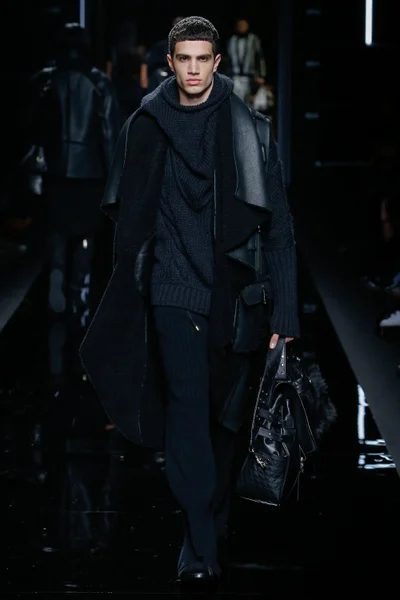 Look 26